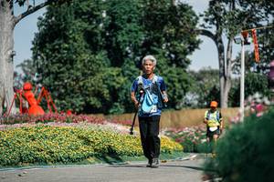 BIB: 
                            <button type="button" onclick="openModal(26006586)" class="btn btn-primary btn-sm float-right btn-popup" data-toggle="modal" data-target=".modal-high-quality">
                        <i class="fas fa-shopping-cart"></i> Add to Cart
                    </button>
                                            <button type="button" onclick="isThisMe(26006586, true)" class="btn btn-success btn-sm float-right btn-popup btn-isme hidden" data-toggle="tooltip" data-placement="bottom" title="นี่คือรูปของคุณใช่ไหม คลิกที่นี่เพื่อเอาเข้าอัลบั้ม">
                        <i class="fas fa-plus"></i> Add to album
                    </button>
                    <button type="button" onclick="isThisMe(26006586, false)" class="btn btn-warning btn-sm float-right btn-popup btn-isnotme hidden">
                        <i class="fas fa-ban"></i> Remove from album
                    </button>